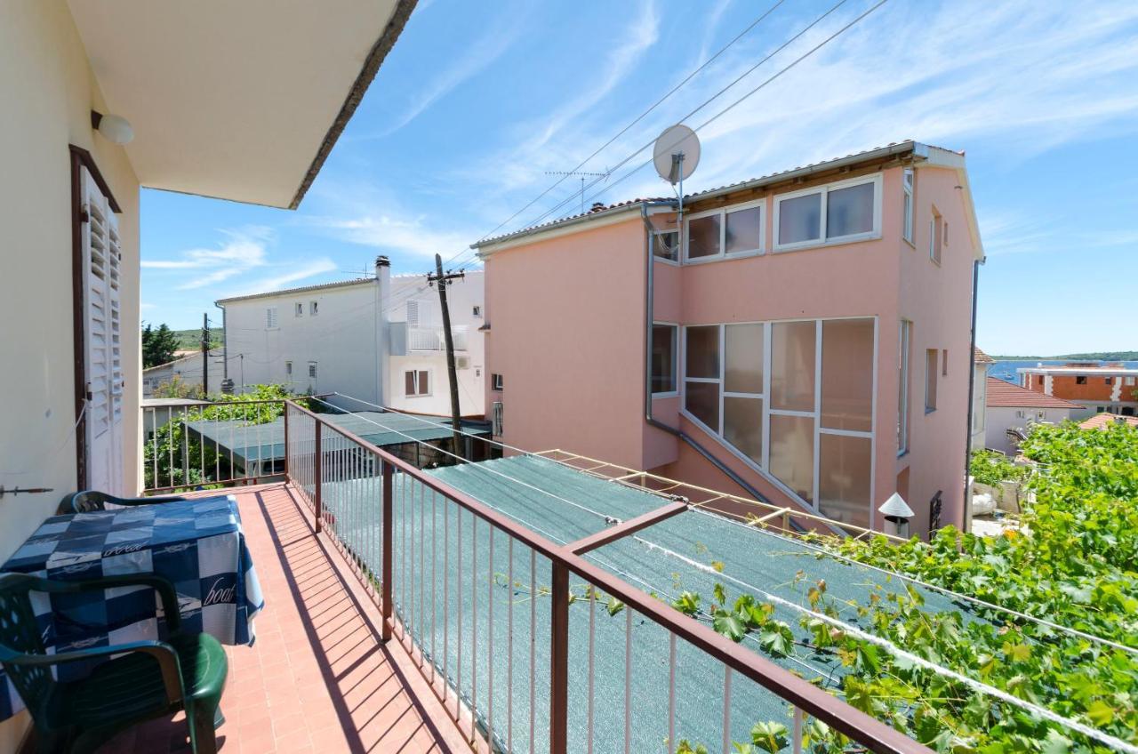 Apartment Eva P. Primošten المظهر الخارجي الصورة