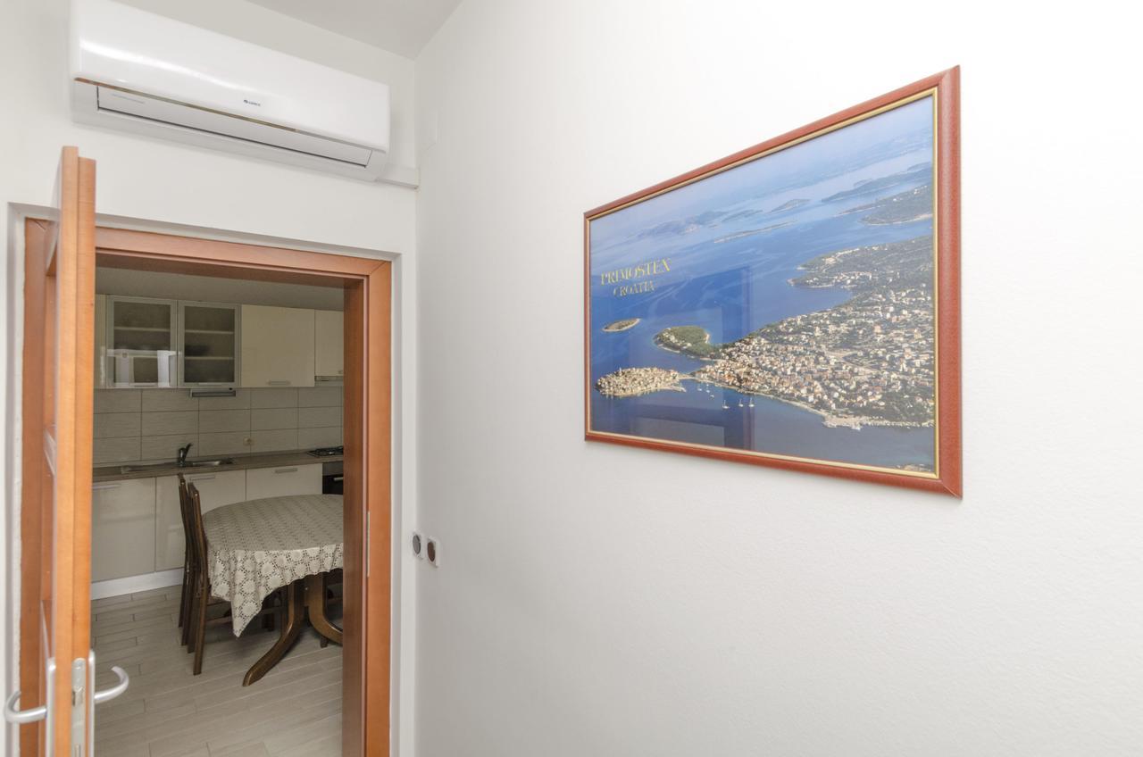 Apartment Eva P. Primošten المظهر الخارجي الصورة